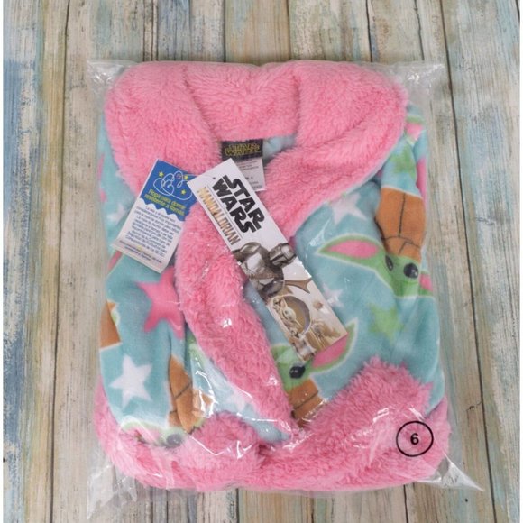 Star Wars Mandalorian Kids Baby Yoda Robe Size 6 Girls Grogu Gown Pajama Gift - Picture 2 of 4